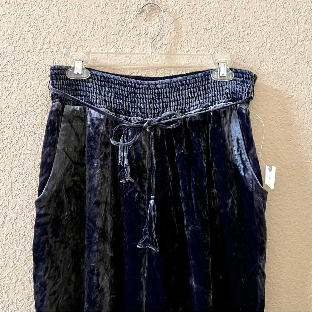 ANTHROPOLOGIE Gloria Jogger Pants Crushed Velvet Baggy Cozy Navy Blue Large NWOT - Picture 6 of 14